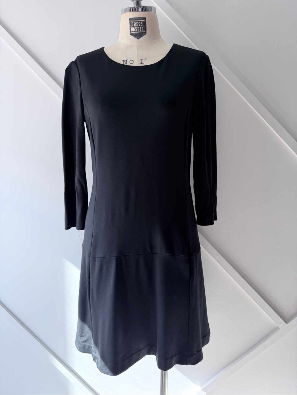 Theory Black 3/4 Sleeve Shift Dress Size 6 | Minimalist Work Office